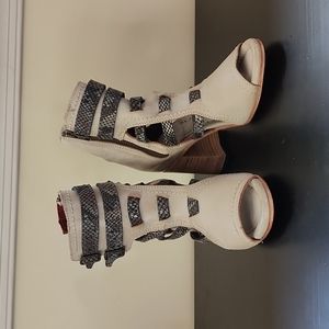 Freebird by Steven 'Tiara' in Ice Multi Size 7 NWOB